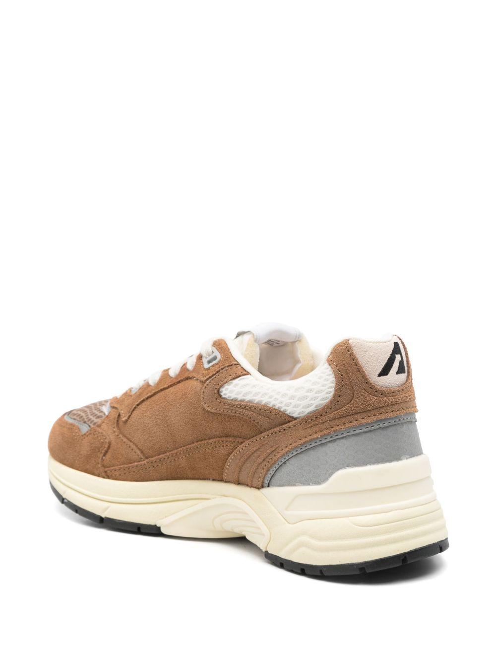 AUTRY Sneakers 'Hyperway' in pelle scamosciata 