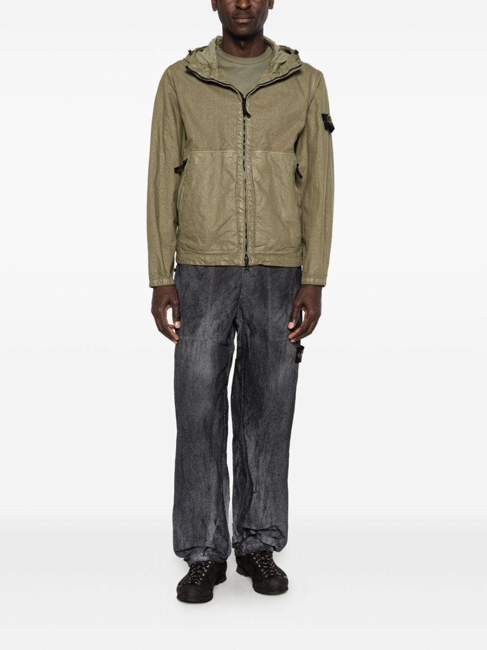STONE ISLAND Giacca con cappuccio verde militare con zip 