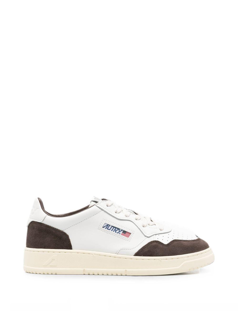 AUTRY Sneakers Medalist in pelle bianca e suede marrone 