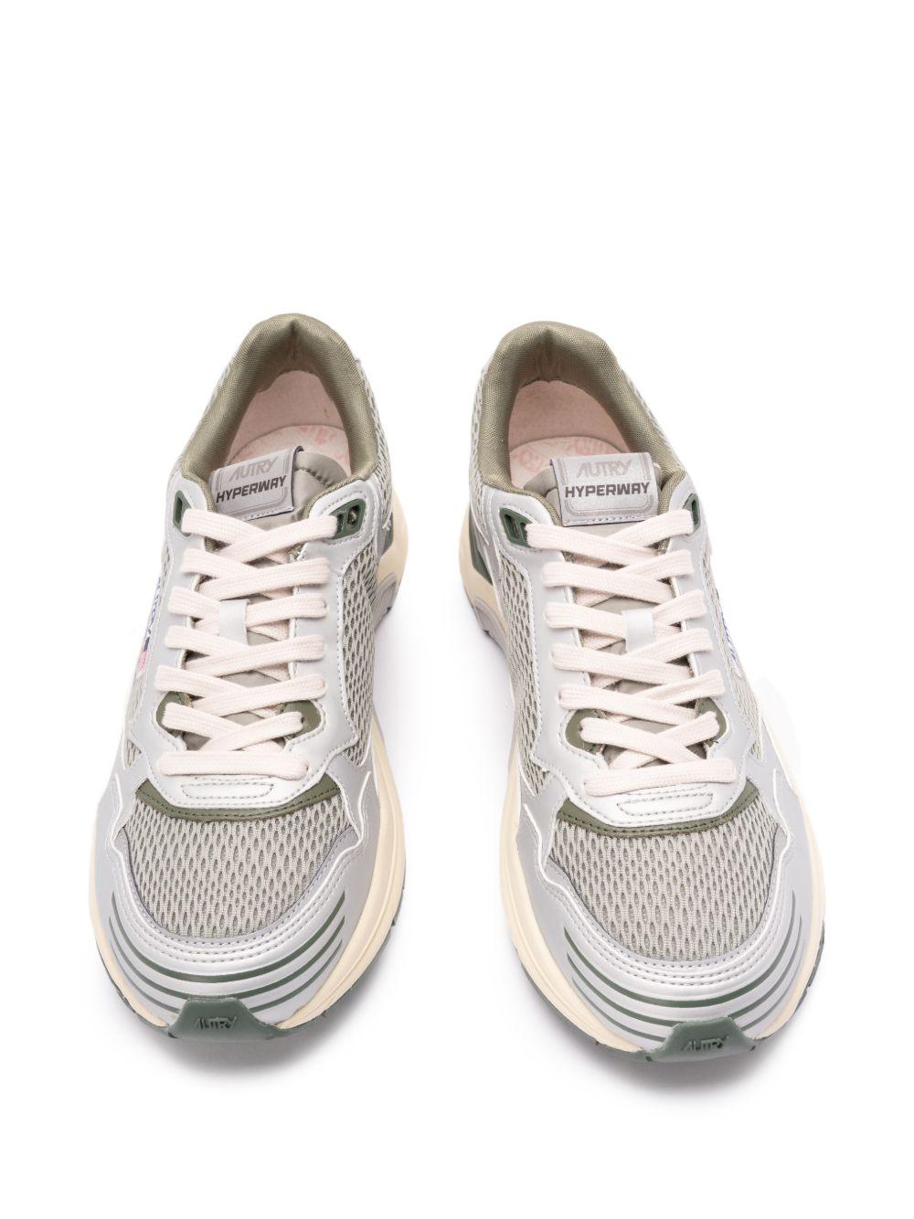 AUTRY Sneakers 'Hyperway Low Man' 