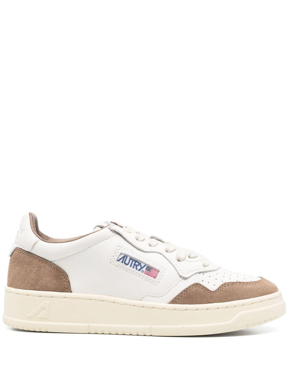 AUTRY Sneakers 'Medalist' in pelle bianca e camoscio marrone 