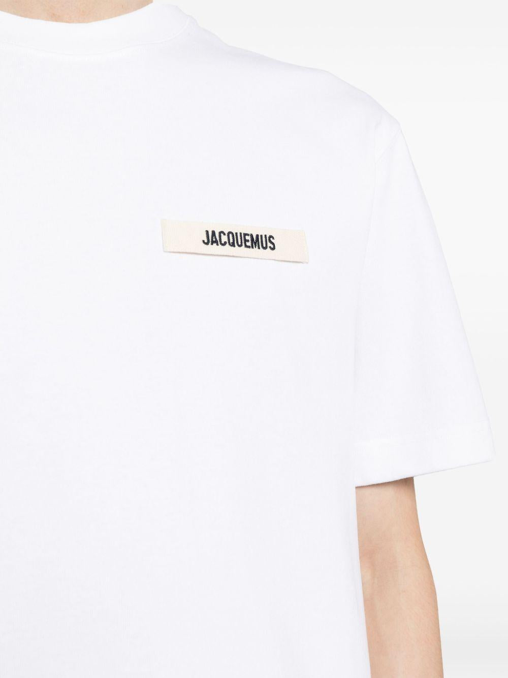 JACQUEMUS T-shirt bianca in cotone con patch logo sul petto 